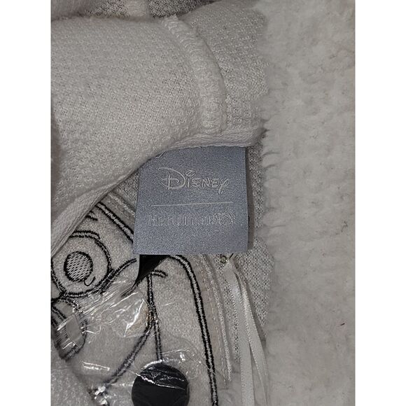 Disney’s Her Universe Frozen 2 Olaf Frozen Fuzzy Hoodie Sweater Size Large - Picture 4 of 7